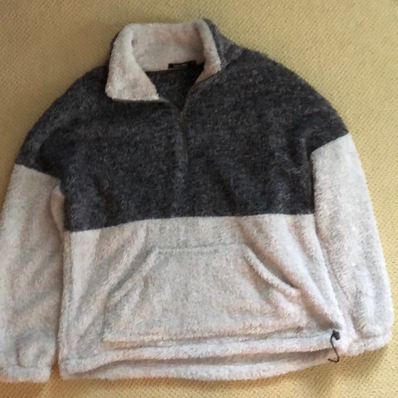 Doe & Rae Pullover - Picture 2 of 4